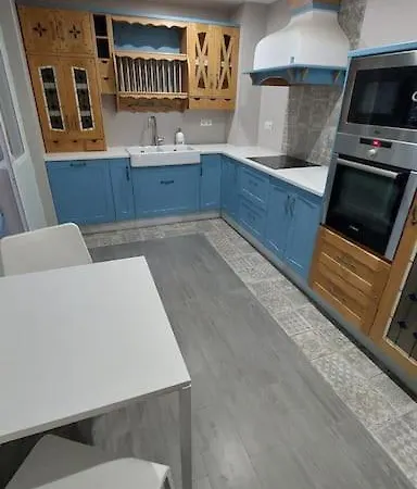 Front Apartment *